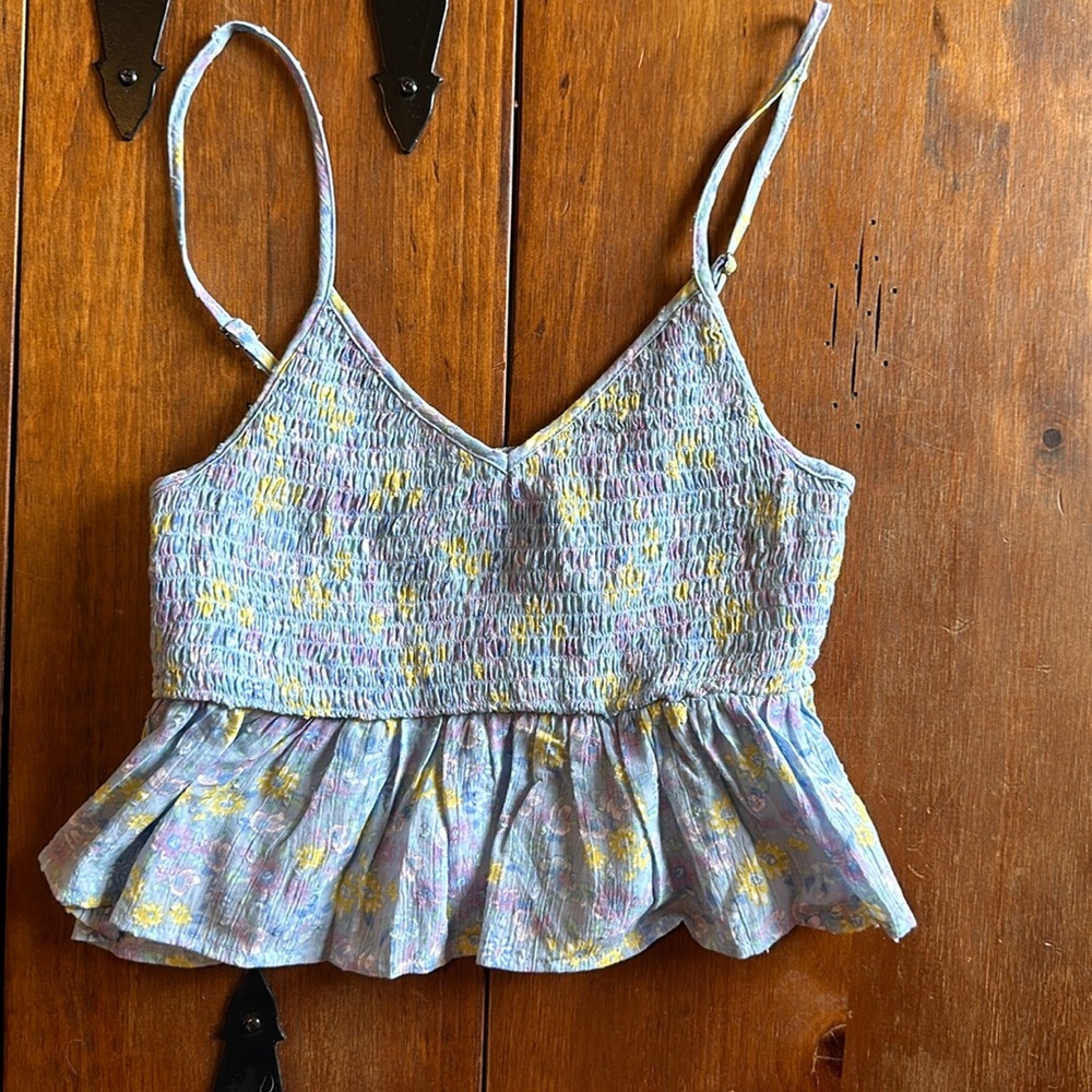 Aeropostale top size medium
